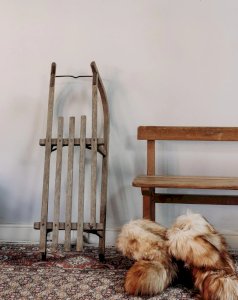 Alix, the decorative wooden sled No. 526