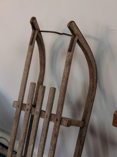 Alix, la luge décorative en bois N°526