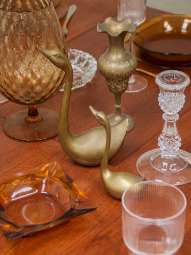 Alix, la paire de cygnes en laiton doré N°491