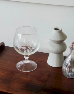 Alix, the large decorative footed glass N°527