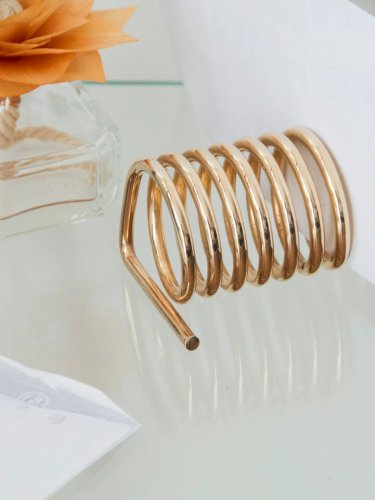 Alix, le porte courrier en métal doré N°582