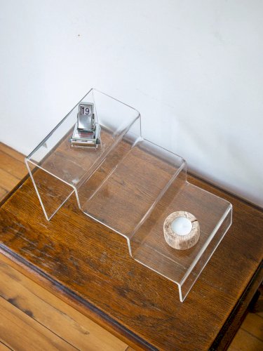 Alix, le présentoir en plastique N°60