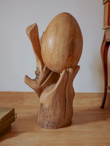 Alix, l'œuf décoratif en bois N°572