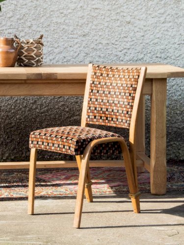 Alma, la chaise à carreaux N°323