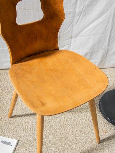 Alma, la chaise Baumann en bois N°849