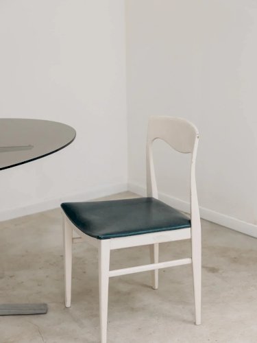 Alma, la chaise blanche N°68