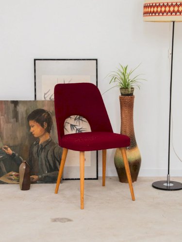 Alma, la chaise bordeaux N°143