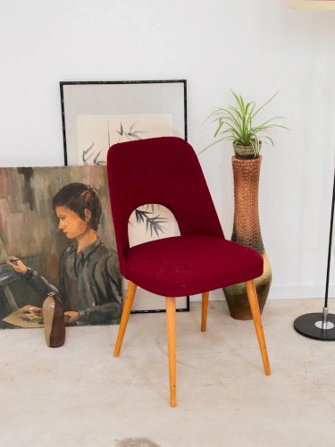 Alma, la chaise bordeaux N°143