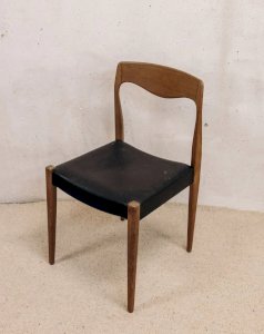Alma, the Danish chair No. 955