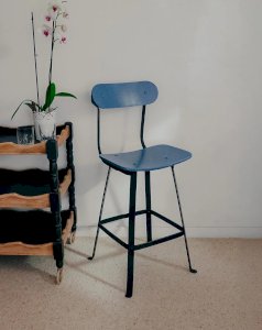 Alma, the steel chair No. 1084