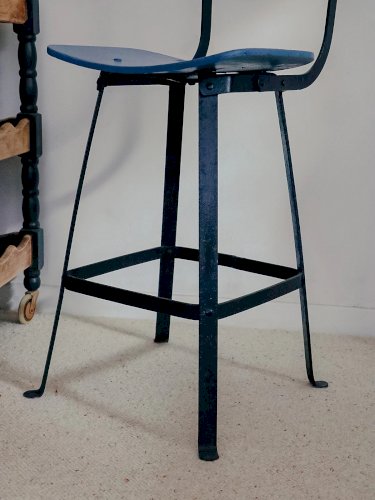 Alma, la chaise en acier N°1084