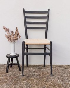 Alma, la chaise en bois N°1050