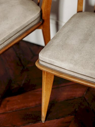 Alma, la chaise en bois N°107