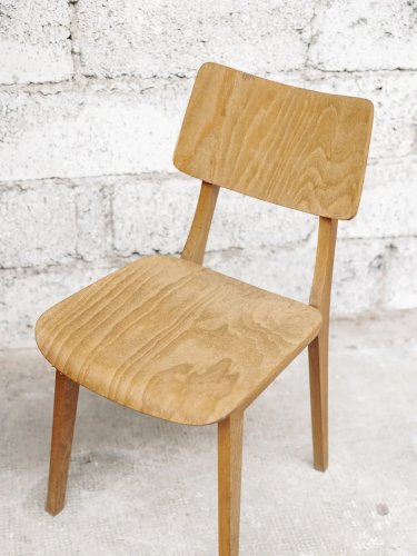 Alma, la chaise en bois N°219