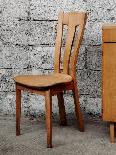 Alma, la chaise en bois N°220