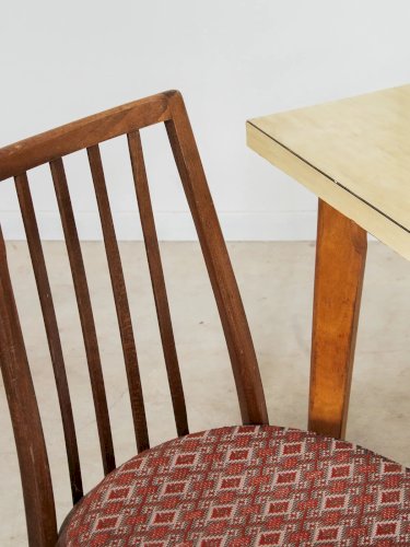 Alma, la chaise en bois N°233