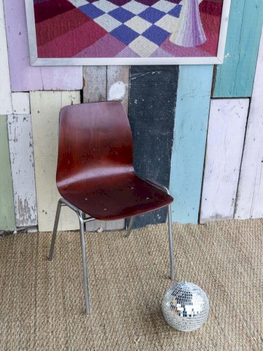 Alma, la chaise en bois N°649