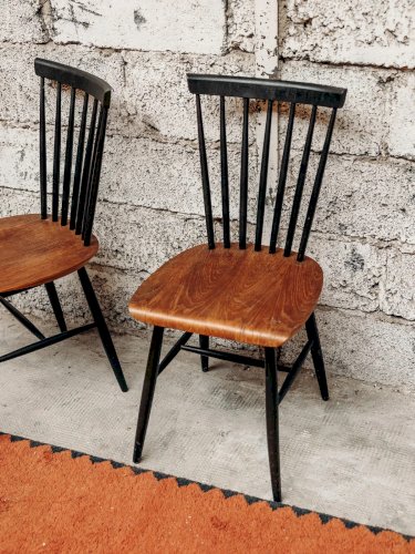 Alma, la chaise en bois N°686