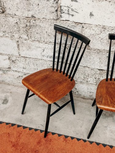 Alma, la chaise en bois N°686