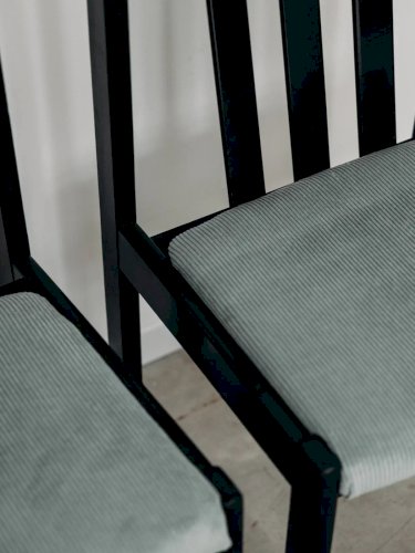 Alma, la chaise en bois N°94