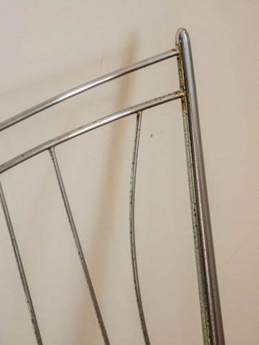 Alma, la chaise en chrome et simili cuir N°1246