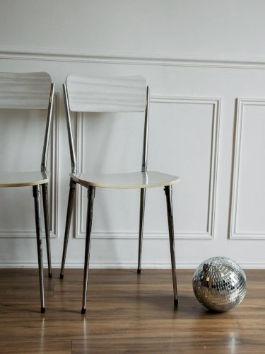 Alma, la chaise en formica grise N°602