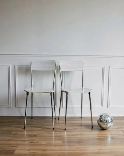 Alma, la chaise en formica grise N°602