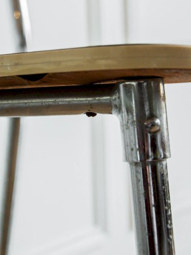 Alma, la chaise en formica grise N°602