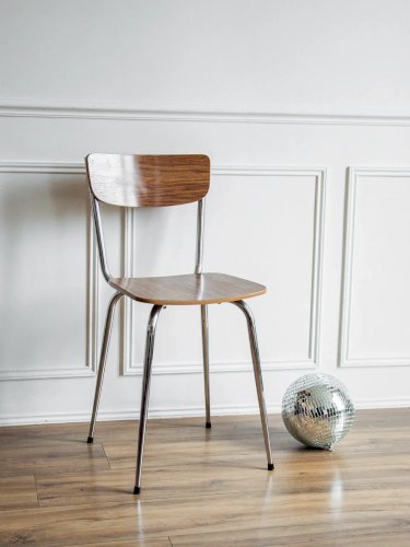 Alma, la chaise en formica N°603