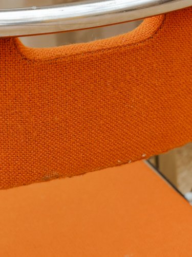 Alma, la chaise en métal N°1013