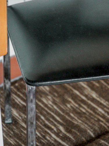 Alma, la chaise en métal N°1119