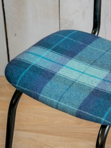 Alma, la chaise en métal N°1123