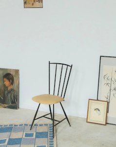 Alma, the metal chair No. 518