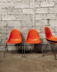 Alma, la chaise en métal N°522