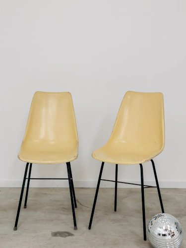 Alma, la chaise en métal N°577