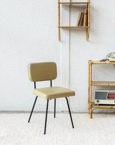 Alma, la chaise en métal N°611