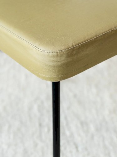 Alma, la chaise en métal N°611