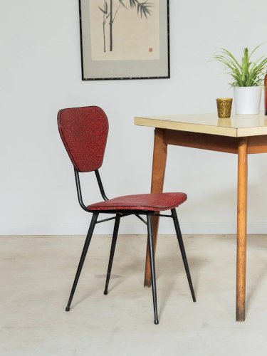 Alma, la chaise en métal rouge N°618