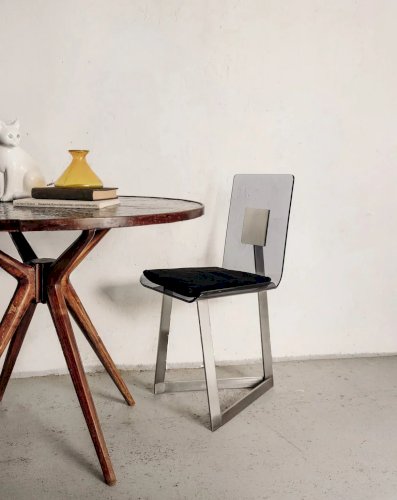 Alma, la chaise en plexiglass N°493
