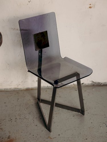 Alma, la chaise en plexiglass N°493