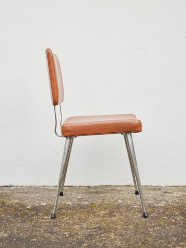 Alma, la chaise en simili cuir N°1033