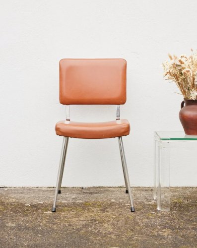 Alma, la chaise en simili cuir N°1033