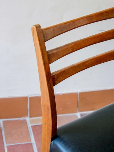 Alma, la chaise en simili cuir N°450