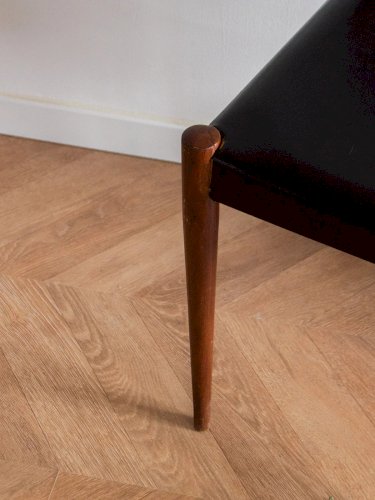 Alma, la chaise en simili et bois N°754