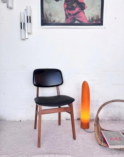 Alma, la chaise en skaï N°411