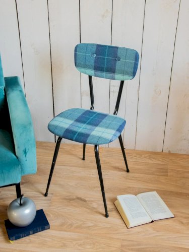 Alma, la chaise en tissu bleu N°1121