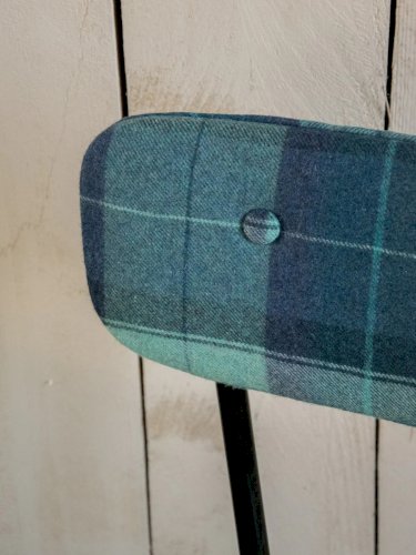 Alma, la chaise en tissu bleu N°1121