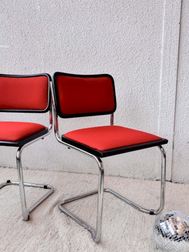 Alma, la chaise en tissu N°684