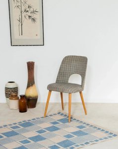 Alma, the gray chair No. 228