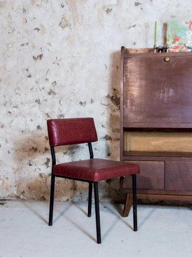 Alma, la chaise industrielle en vinyle N°665